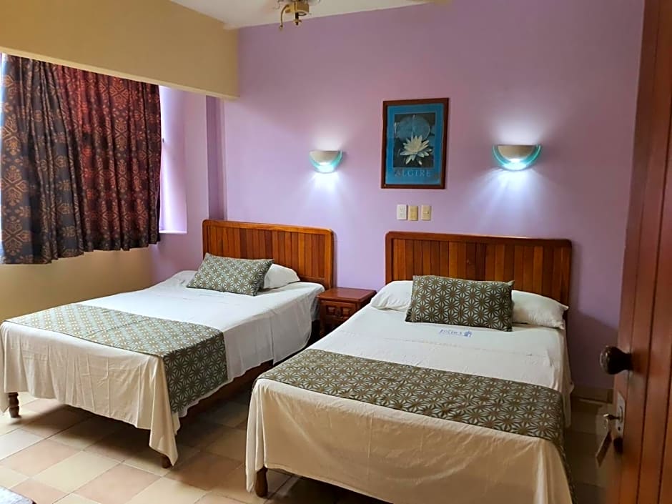 Hotel El Faro Malecon