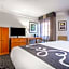 La Quinta Inn & Suites by Wyndham San Marcos