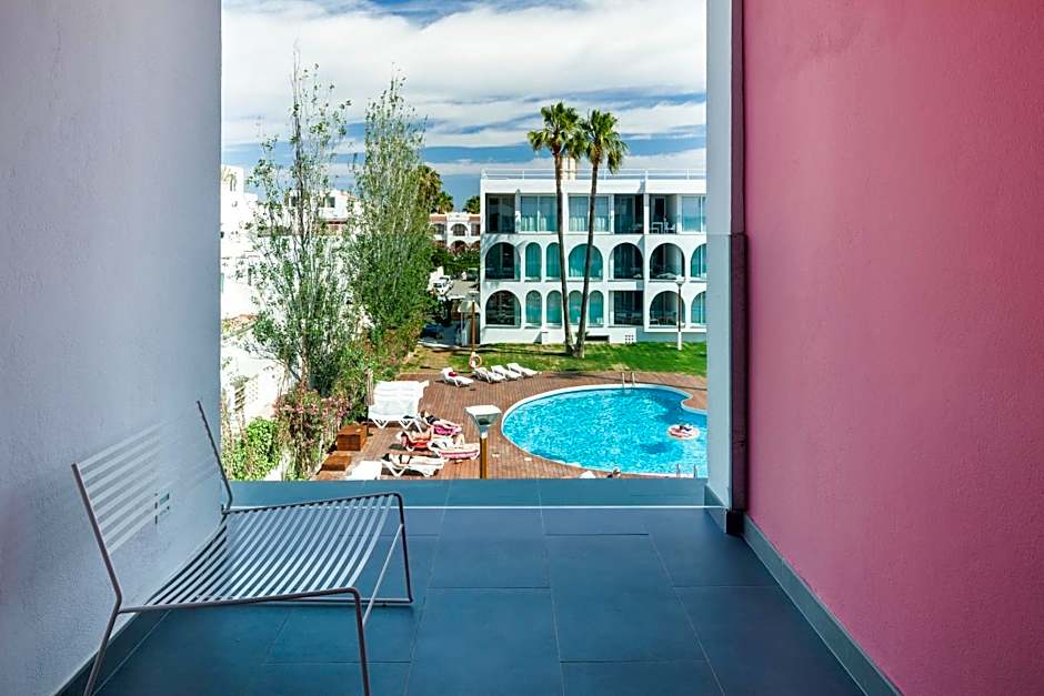 Ebano Hotel Apartments & Spa