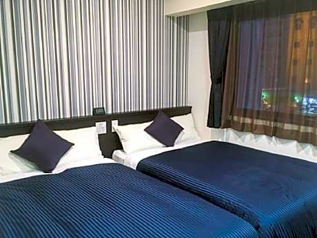 Twin Room - Non-Smoking