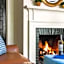 Oakhurst Inn at the University