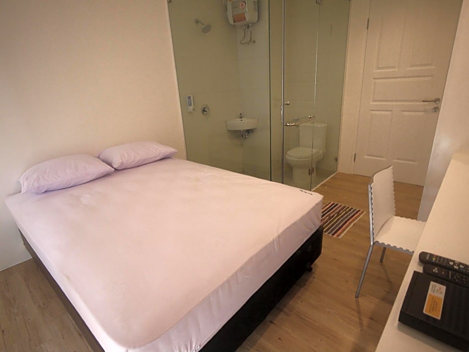 Bintaro Rumah Kayu Manis