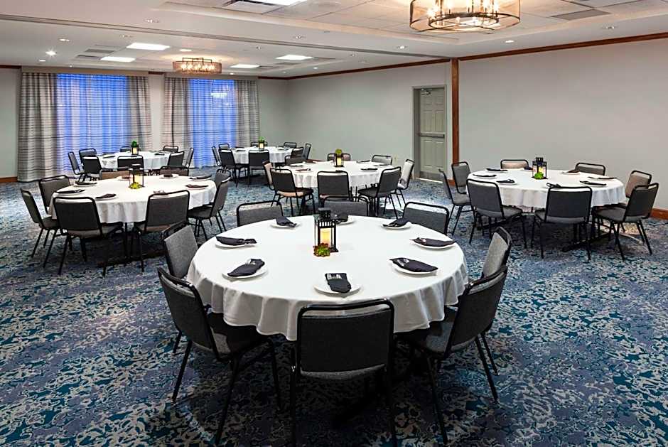 Hilton Garden Inn Naperville Warrenville