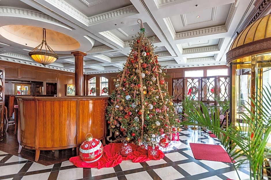 Market Pavilion Hotel