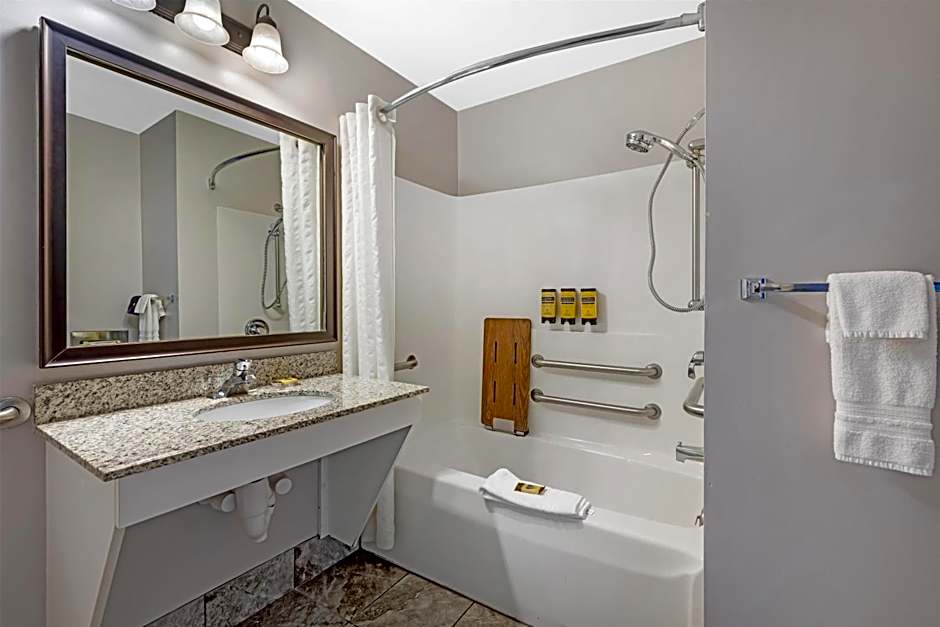 Best Western Plus Eau Claire Conference Center