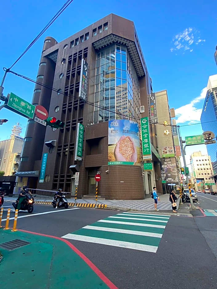 191 Hotel
