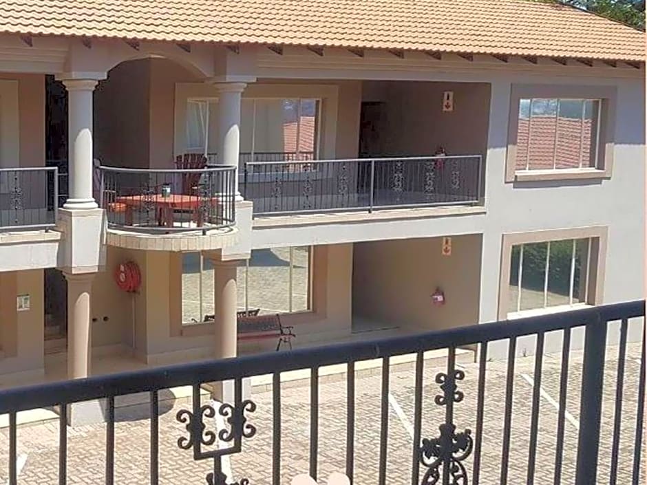 Country Blue Luxury Guest House