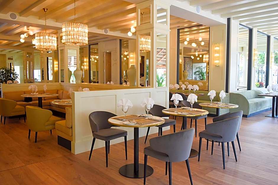 Privilege Aluxes Adults Only