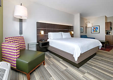 1 King Suite