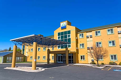 Days Inn by Wyndham Vernal
