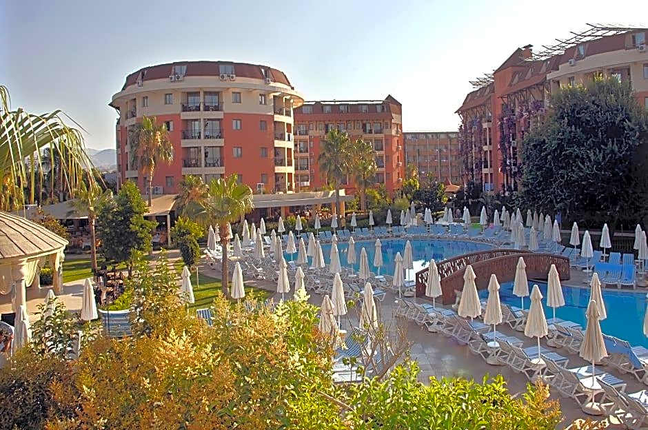 Palmeras Beach Hotel