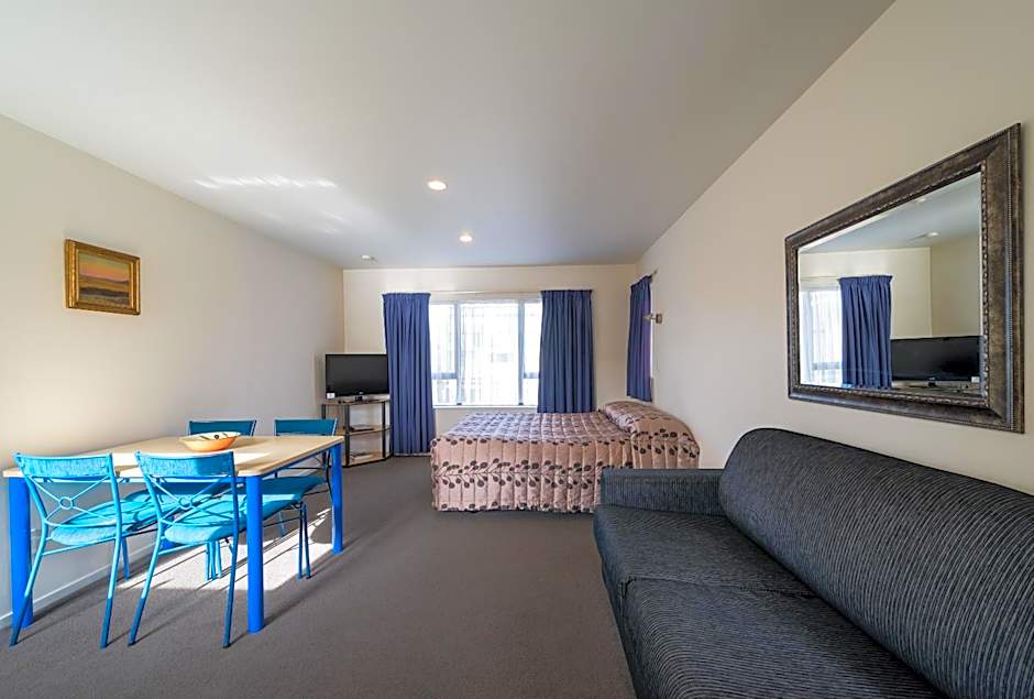 Annabelle Court Motel