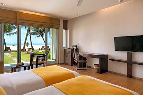 Deluxe Twin Room with Sea View - 10% Off at Seaside Social Lounge & Bar & 15% Off on Spa, Black Coral & Center Point Restaurants