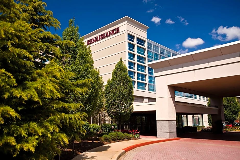 Renaissance by Marriott Newark Airport Hotel