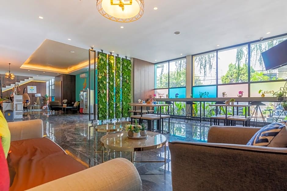 Sans Hotel Box Mansion Surabaya by RedDoorz