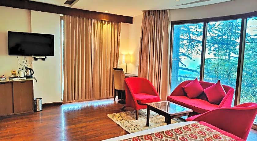 Royale Retreat Hotel And Spa Near Mall