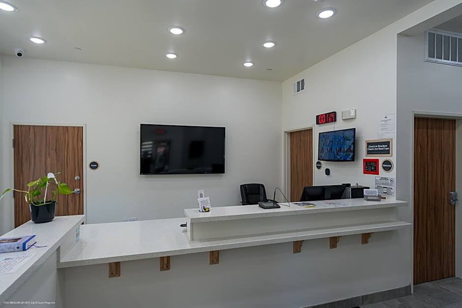 Texas Bungalows Hotel and Hotel Que at i35 Austin Pflugerville