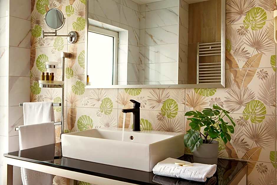 Central Hotel, Trademark Collection by Wyndham