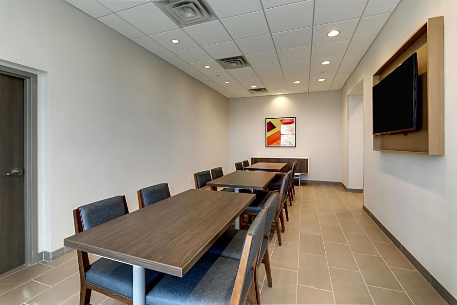 Holiday Inn Express Holly Springs - Raleigh Area By IHG