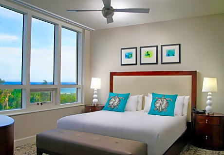 2 Bedroom Suite, Ocean View, Large Balcony (01)