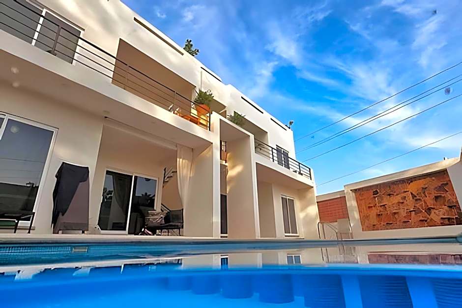 La Aurora Puerto Escondido