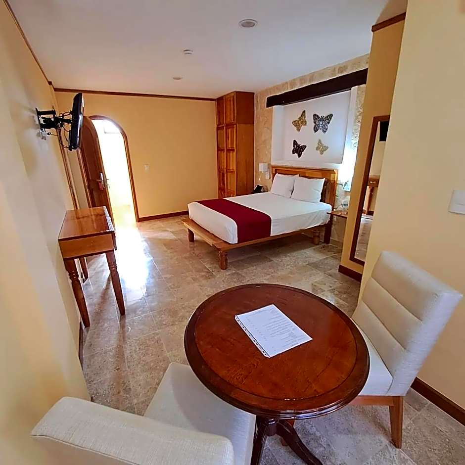 Cancun International Suites
