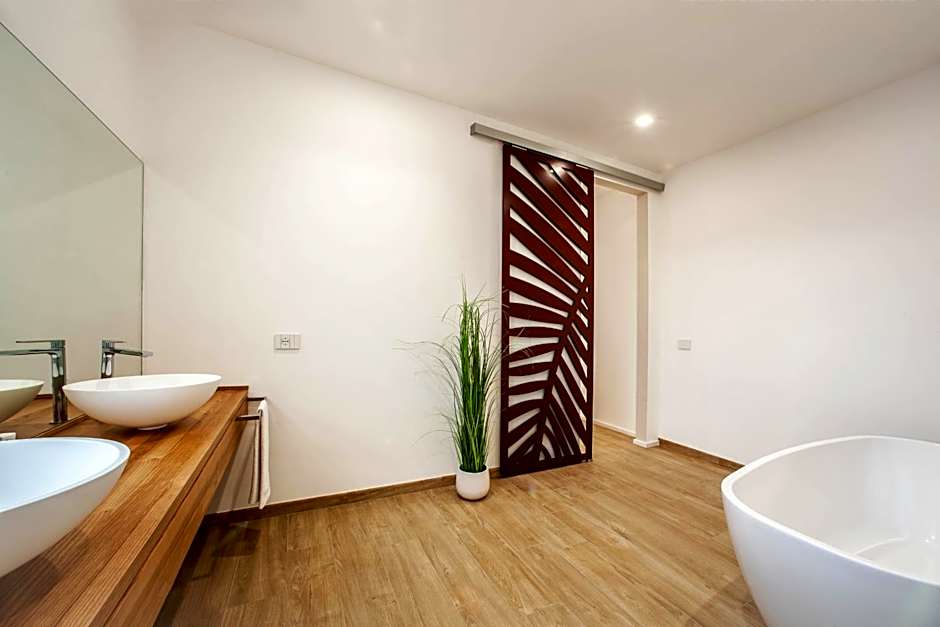 NOHA Lifestyle Hotel - Adults Only