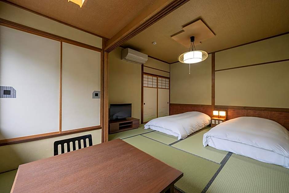 Photo 1 of 5 of 2 Beds Japanese Style
