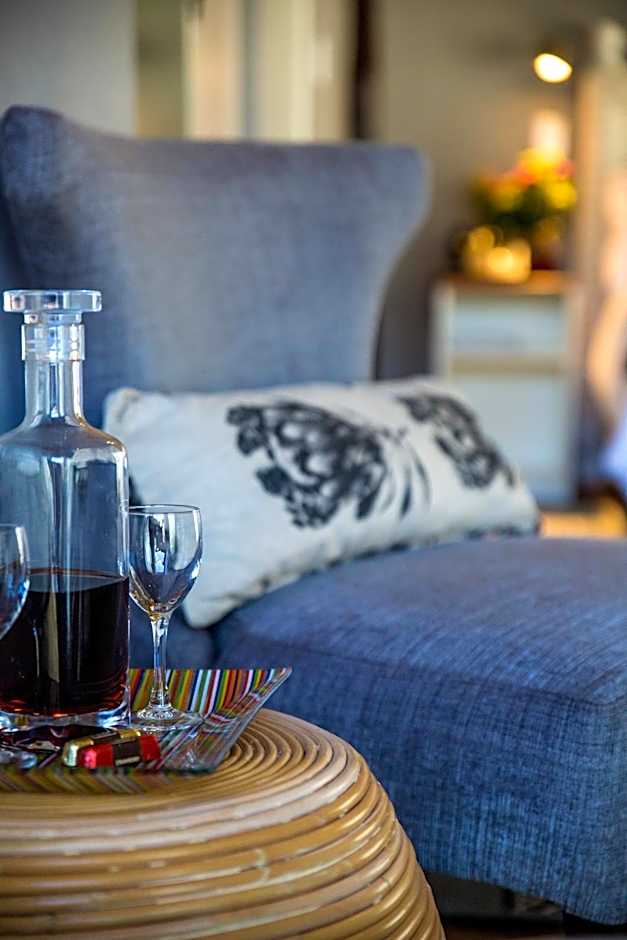 TshiBerry Bed & Breakfast