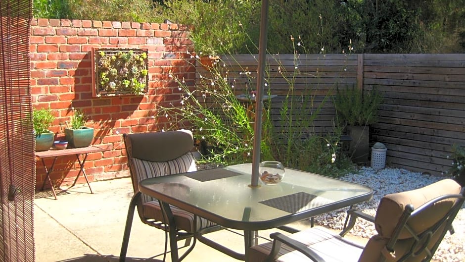 TorquayToongahra BnB