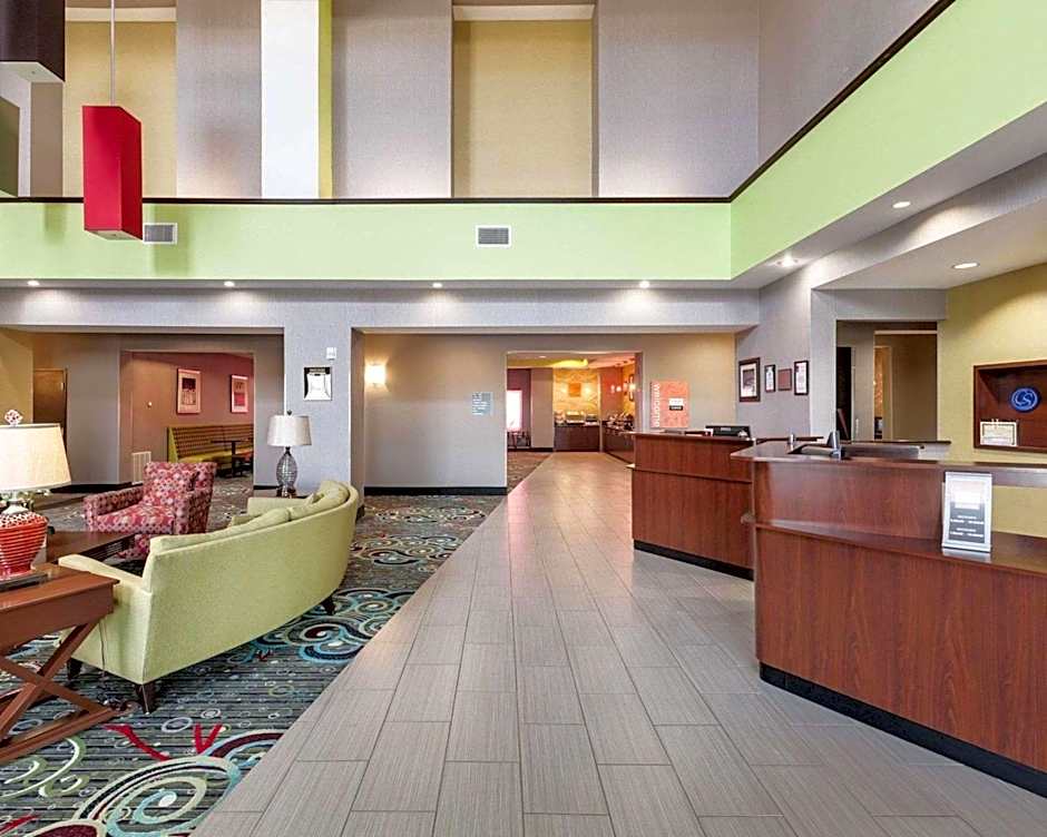 Comfort Suites Greenville