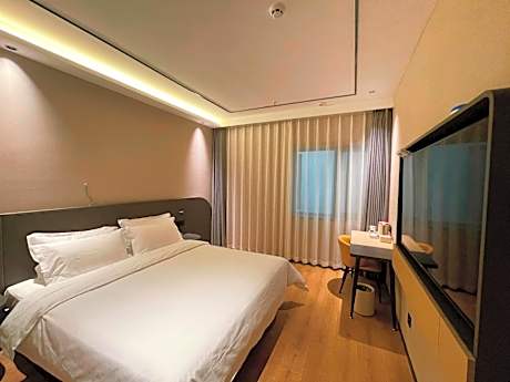 GTR Special offer - Guest Room with One 1.5M Bed