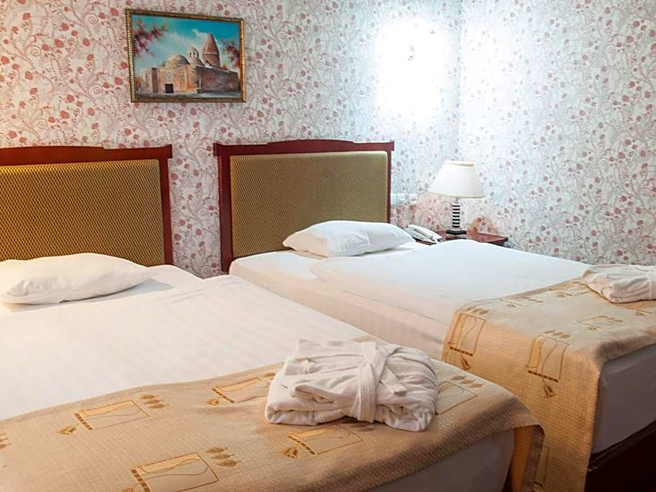 Golden Valley Hotel