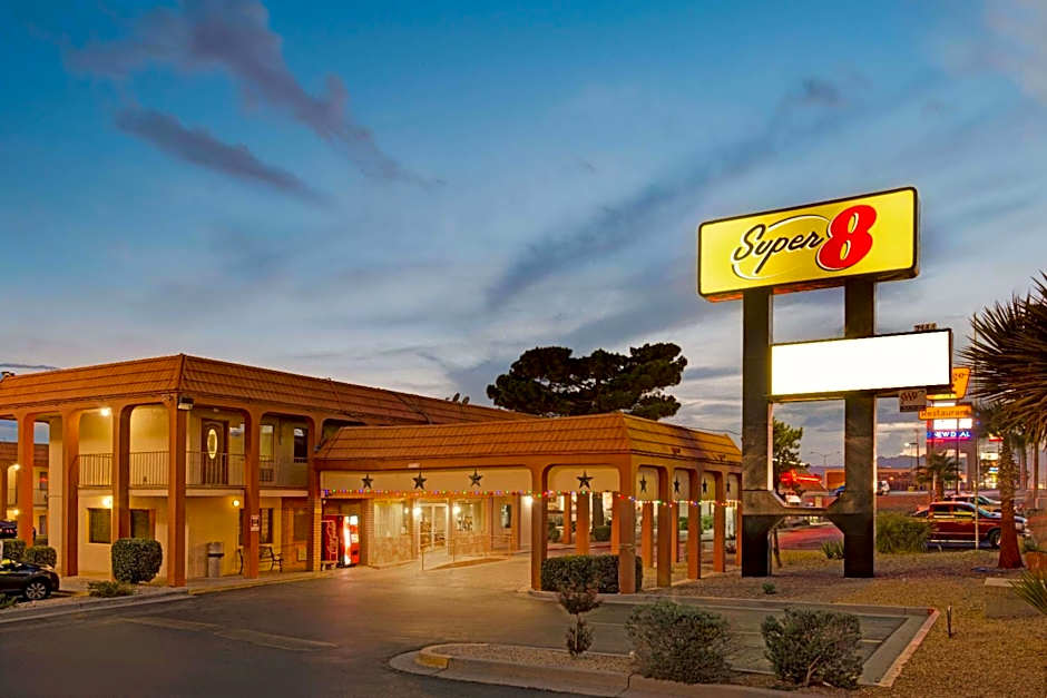 Photo 1 of 38 of Super 8 by Wyndham El Paso Airport