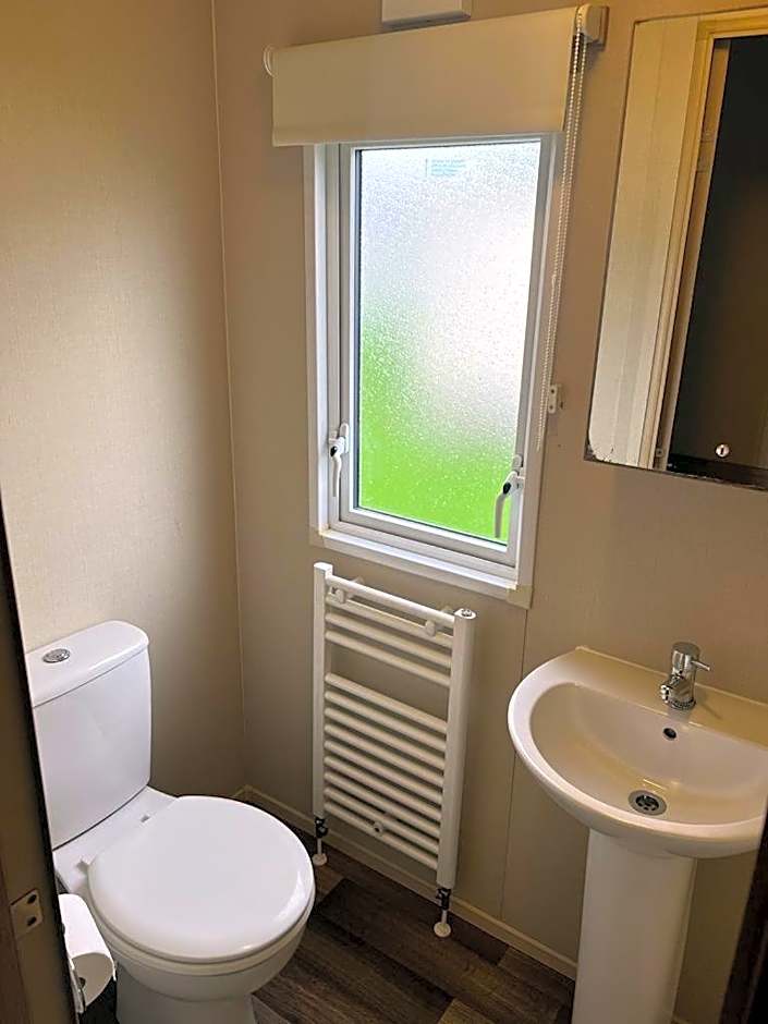 87 Lancaster Crescent