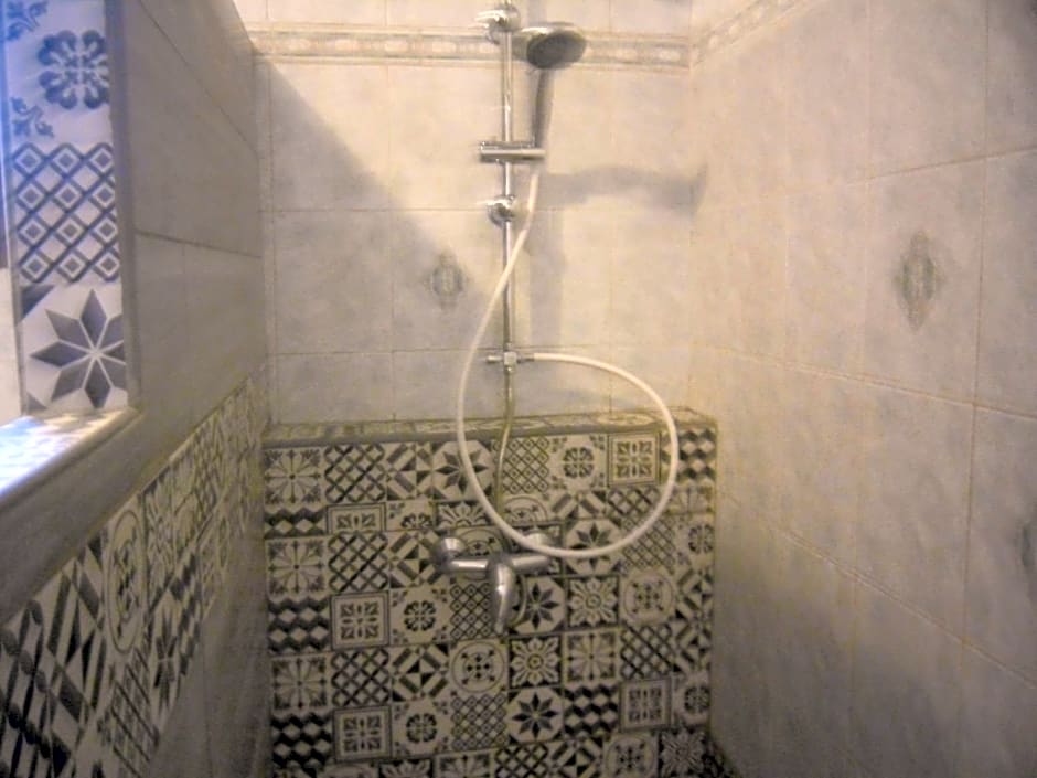 Chambre les flamants, climatisation, avec vue imprenable sur les étangs, petit déjeuner offert