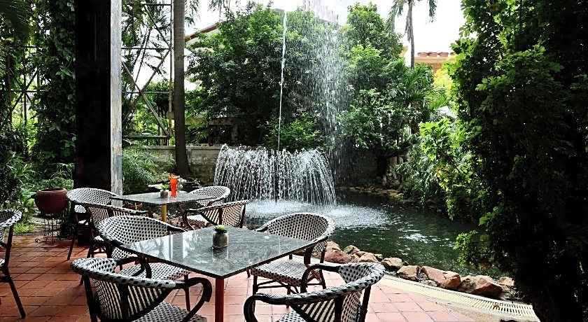 Kosa Hotel & Wellness Center