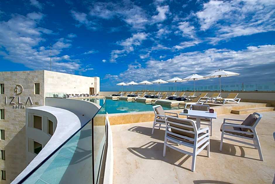 Izla Beach Front Hotel