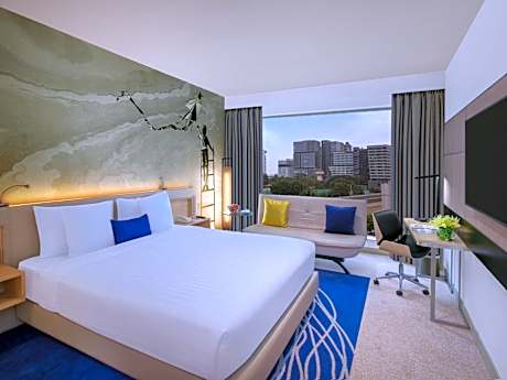 Premier King Room on Exclusive Floor with Premier Lounge Access - 20% Discount on Food & Beverage, Laundry and SPA