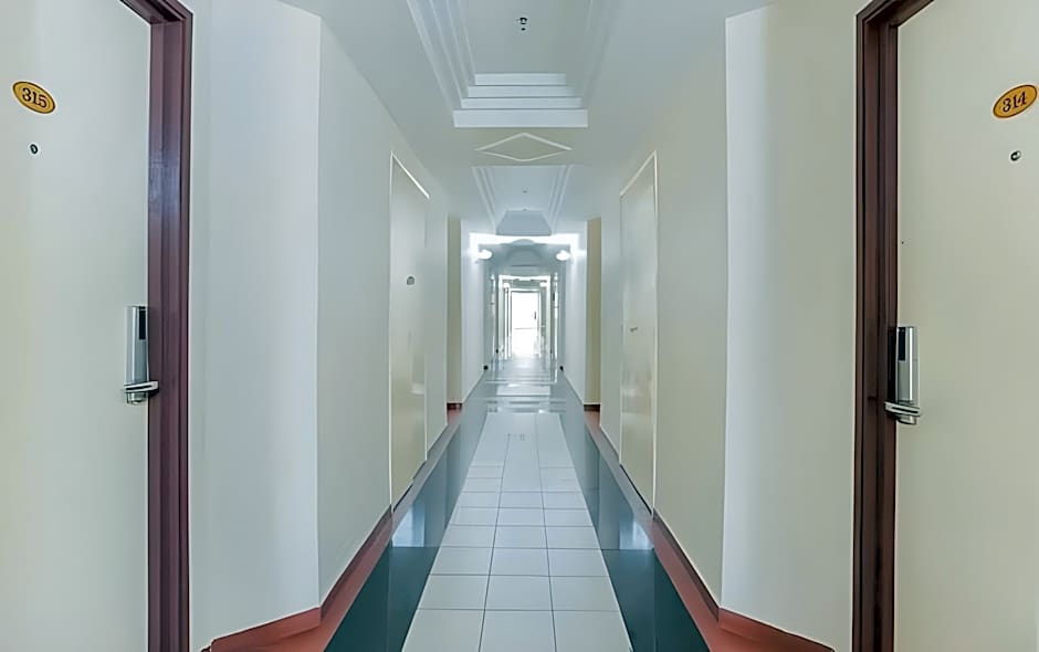 Bangi Lanai Hotel