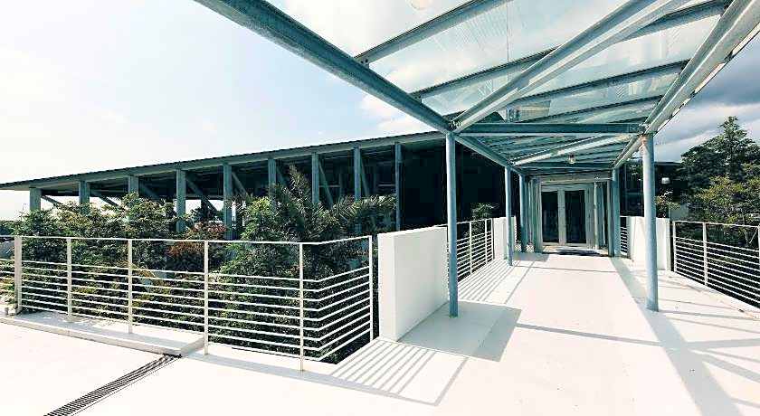 BOTANICAL POOL CLUB
