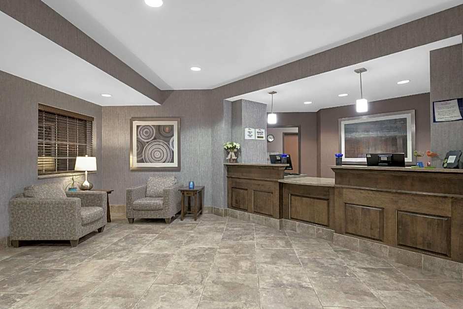 Baymont by Wyndham Minot