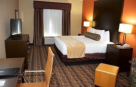 King Room with Roll-In Shower - Disability Access