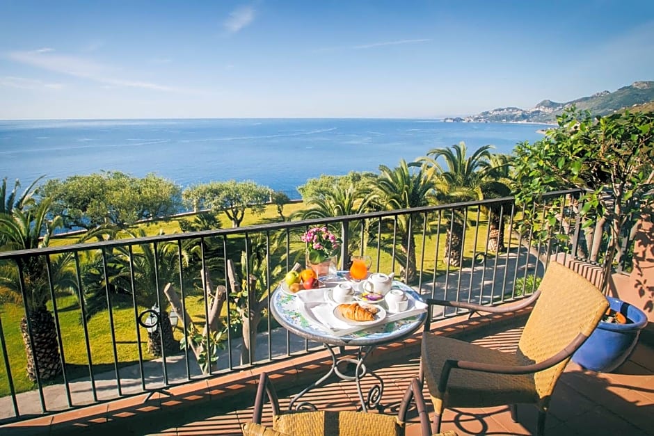 Capo Dei Greci Taormina Coast Hotel & SPA