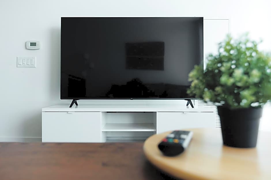 Luxury Condo w/Fascinating View&Free Parking