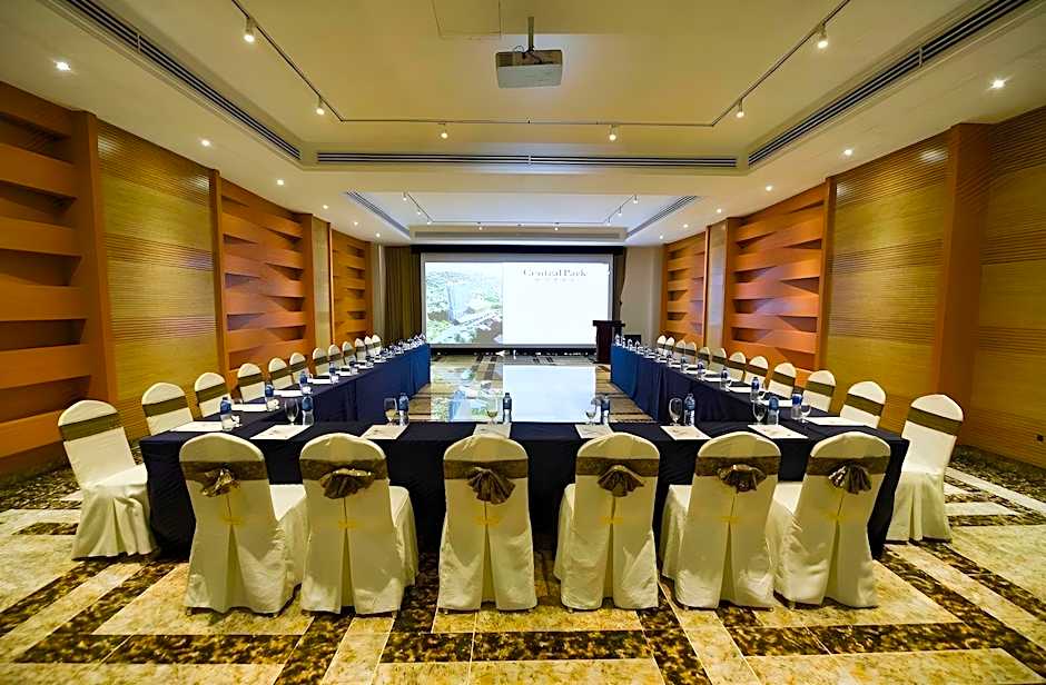 The Mira Central Park Hotel