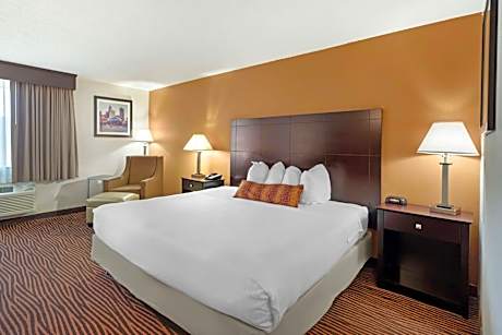 1 King Bed, Non-Smoking, Wireless High-Speed Internet Access, Desk, Coffee Maker, Hairdryer, Iron An