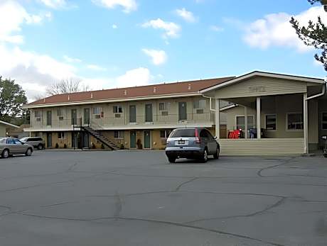 Thunderbird Motel