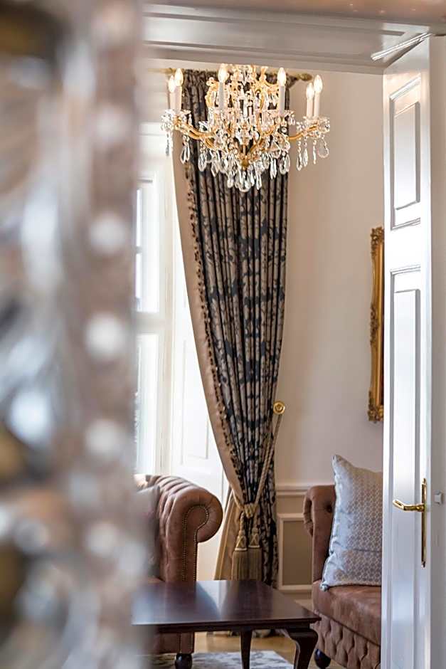 Austria Trend Schloss Schoenbrunn Grand Suite