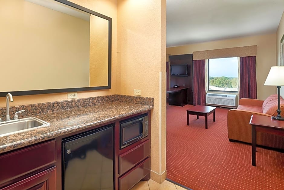 Hampton Inn & Suites Austin South Buda